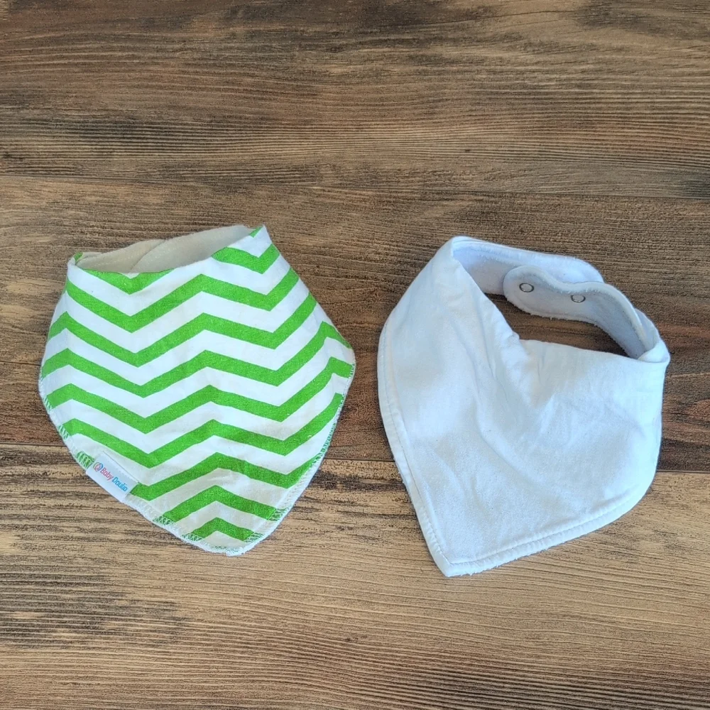 Up Simples & Baby Daulia Chevron Baby Bandana Bibs - Two